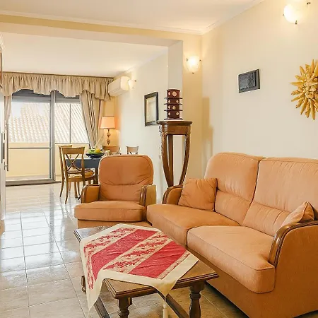 Aba Jacuzzi تيرانا